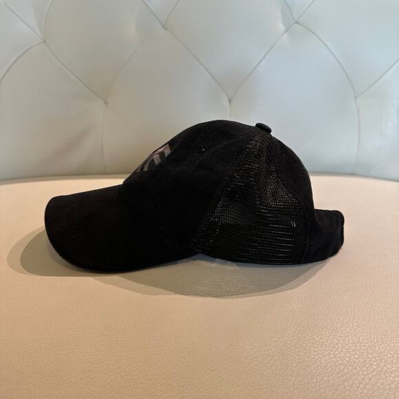Christophe Claret Men's Luxury Golf Hat - Picture 5 of 8